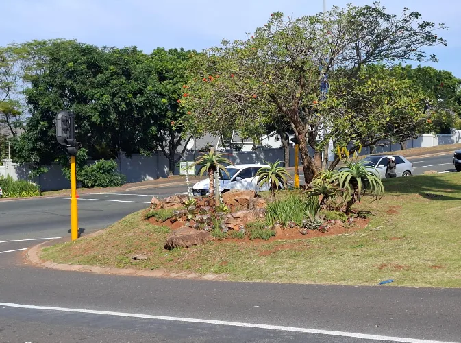 A landscaped neighbourhood intersection